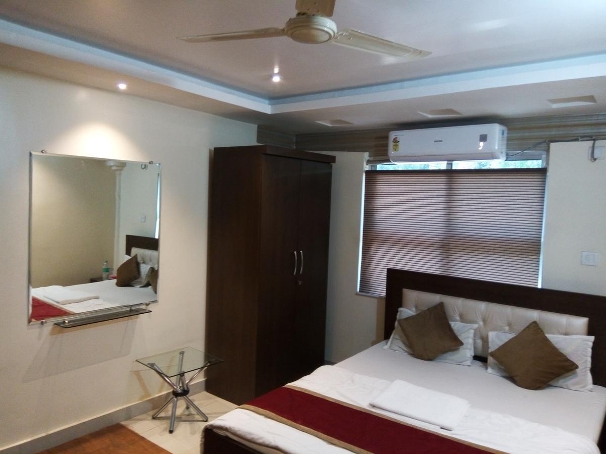 Oyo 3512 Hotel Crystal Residency Jamshedpur Bagian luar foto